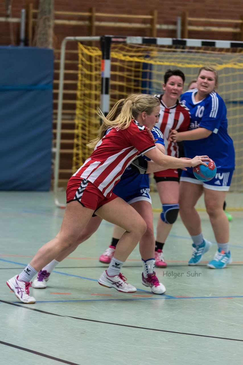 Bild 133 - Frauen Barmstedter TS - Buedelsdorfer TSV : Ergebnis: 26:12